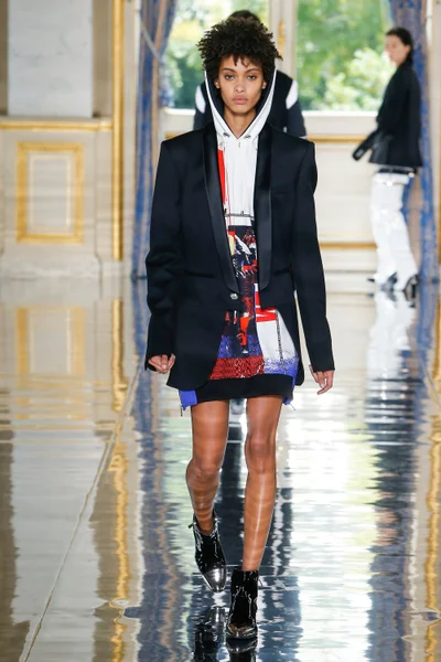 Look 85
